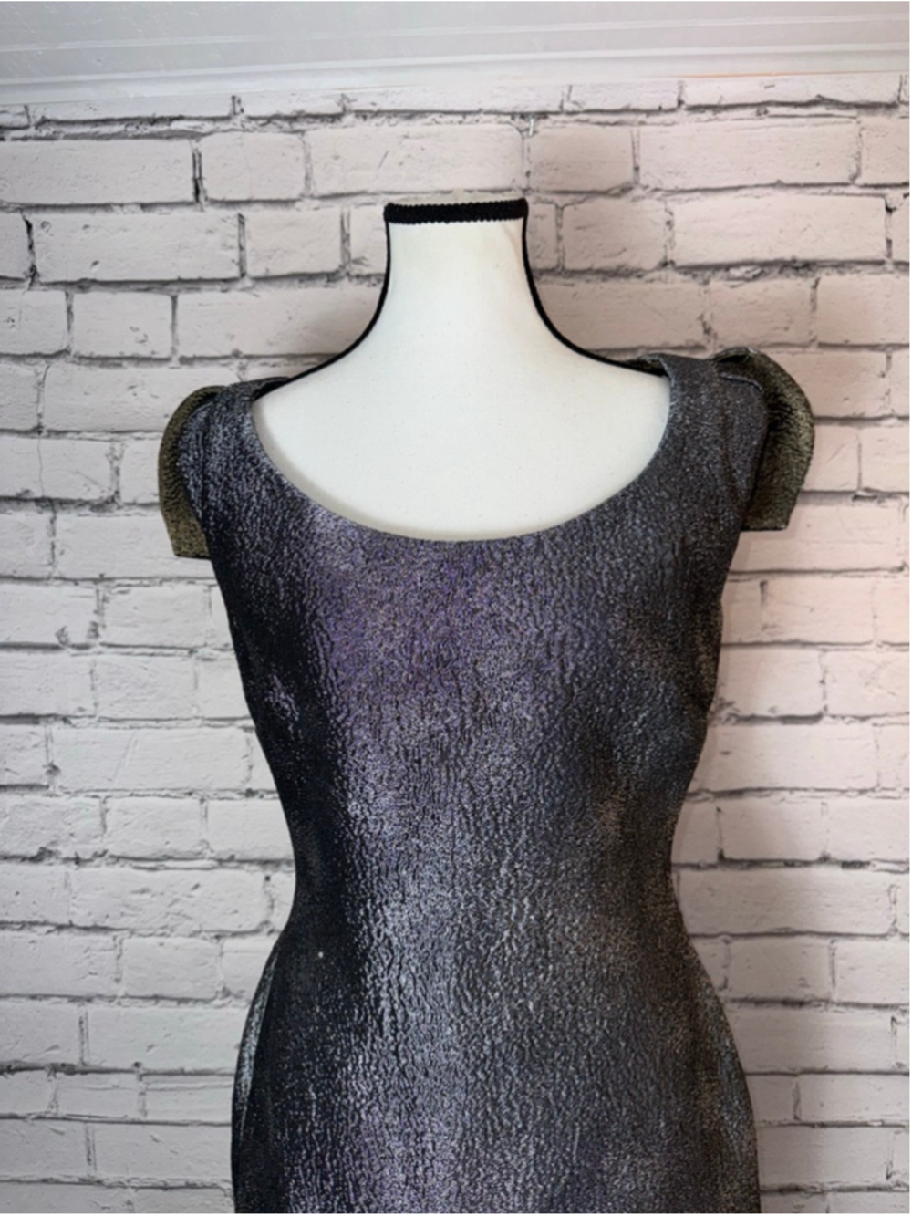 Women's Antonio Berardi Dress Silver Metallic Sheath Modern Size 6 (EU 42) NWT - Picture 6 of 16
